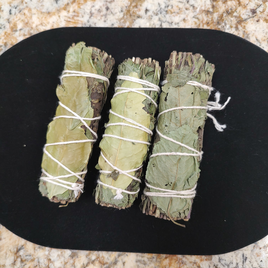 Lemon Balm and Peppermint Smudge