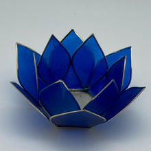 Load image into Gallery viewer, Capiz Shell Lotus 4” Tealights
