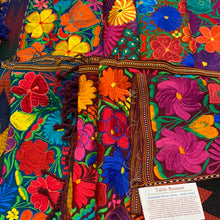 Cargar imagen en el visor de la galería, Table Runners from Guatemala- Long
