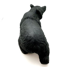 将图片加载到图库查看器，Hand Carved Obsidian Bear
