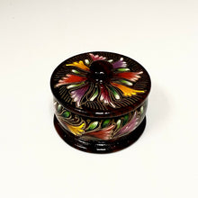 將圖片載入圖庫檢視器 Hand Lacquered Containers By Irma
