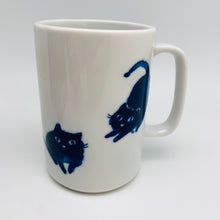 將圖片載入圖庫檢視器 Japanese Porcelain Cat Mug
