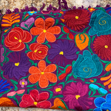 Cargar imagen en el visor de la galería, Table Runners from Guatemala- Long
