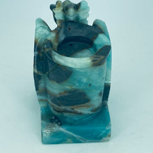 Charger l&#39;image dans la galerie, Caribbean Calcite Dragon Tealight Holder
