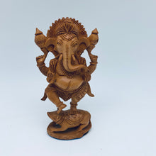 将图片加载到图库查看器，Vintage Kadam Wood Statues
