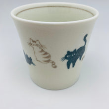 將圖片載入圖庫檢視器 Japanese Porcelain Cat Mug

