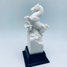 Charger l&#39;image dans la galerie, White Porcelain Zodiac Figures
