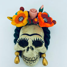 Cargar imagen en el visor de la galería, Frida Wall Hangers by Conception Aguilar
