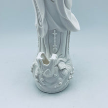 將圖片載入圖庫檢視器 White Porcelain Quan Yin Fountain
