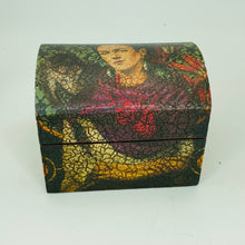 将图片加载到图库查看器，Folkart Antiqued Boxes
