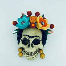 將圖片載入圖庫檢視器 Frida Wall Hangers by Conception Aguilar
