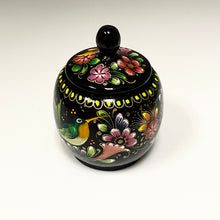 將圖片載入圖庫檢視器 Hand Lacquered Containers By Irma
