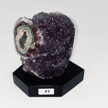 Cargar imagen en el visor de la galería, Amethyst Crystals

