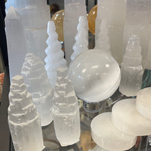 Cargar imagen en el visor de la galería, Selenite Specimen(s)
