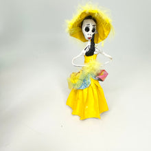 将图片加载到图库查看器，Paper Mache Catrina&#39;s (Small)
