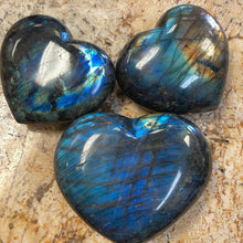 Cargar imagen en el visor de la galería, Labradorite Hearts
