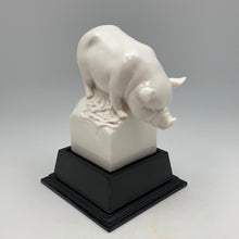 將圖片載入圖庫檢視器 White Porcelain Zodiac Figures
