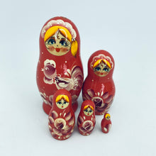 Load image into Gallery viewer, Russian 5 Piece Nesting Doll Set
