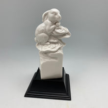 将图片加载到图库查看器，White Porcelain Zodiac Figures
