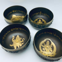 Cargar imagen en el visor de la galería, High-End Etched and Carved singing Bowl
