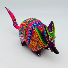 Cargar imagen en el visor de la galería, Armadillo Medium Alebrije
