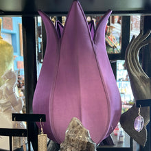 Charger l&#39;image dans la galerie, Vietnamese Silk Lotus Lamp
