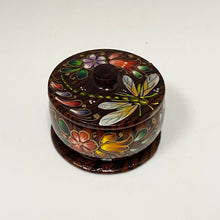 將圖片載入圖庫檢視器 Hand Lacquered Containers By Irma
