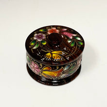 將圖片載入圖庫檢視器 Hand Lacquered Containers By Irma

