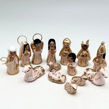 将图片加载到图库查看器，Mini Nativity Sets, Tonala
