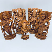 Cargar imagen en el visor de la galería, Vintage Kadam Wood Statues
