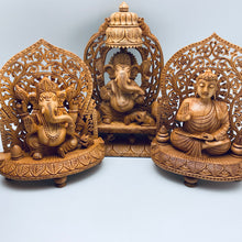 将图片加载到图库查看器，Vintage Kadam Wood Statues
