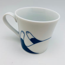 將圖片載入圖庫檢視器 Japanese Porcelain Cat Mug
