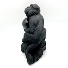 Charger l&#39;image dans la galerie, Hand Carved Obsidian Monkey (Large)
