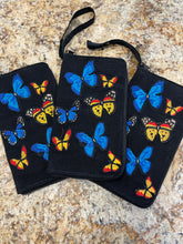 Load image into Gallery viewer, Hand Sewn Pocketbook
