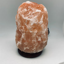 Cargar imagen en el visor de la galería, Himalayan Salt Lamp
