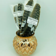Cargar imagen en el visor de la galería, Turkey Feathers for Smudging &amp; Guiding Smoke
