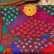 Cargar imagen en el visor de la galería, Table Runners from Guatemala- Long
