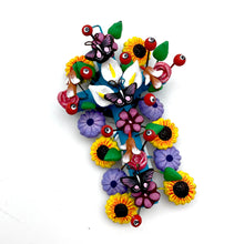 將圖片載入圖庫檢視器 Painted Clay Pieces From Metepec
