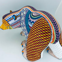 Charger l&#39;image dans la galerie, Bear Alebrije By Efrain Fuentes
