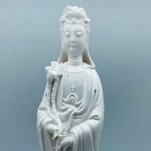 Charger l&#39;image dans la galerie, White Porcelain Quan Yin Fountain
