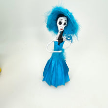 将图片加载到图库查看器，Paper Mache Catrina&#39;s (Small)
