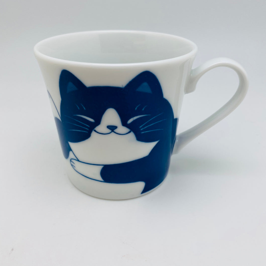 Japanese Porcelain Cat Mug