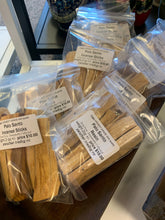 Charger l&#39;image dans la galerie, Palo Santo Stick Incense
