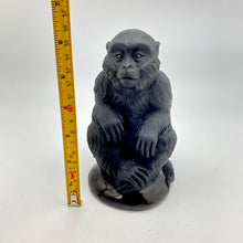 Cargar imagen en el visor de la galería, Hand Carved Obsidian Monkey (Small)
