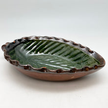 Cargar imagen en el visor de la galería, Green Pottery From Mexico Ext.
