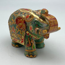 将图片加载到图库查看器，Hand Carved Jade Elephant 4.75”

