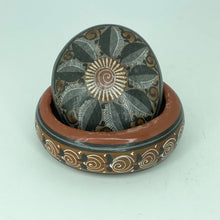 將圖片載入圖庫檢視器 Tonala Burnished Pottery Boxes
