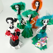 将图片加载到图库查看器，Paper Mache Catrina&#39;s (Small)
