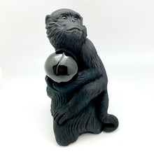 Cargar imagen en el visor de la galería, Hand Carved Obsidian Monkey (Large)
