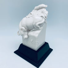 将图片加载到图库查看器，White Porcelain Zodiac Figures
